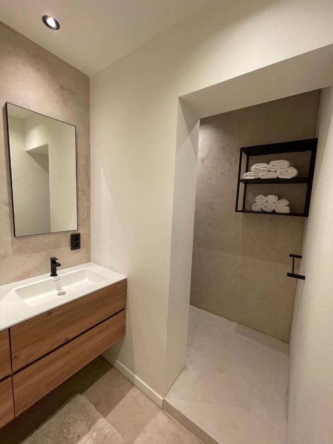 3 Room Luxury Design Apartment With Airconditioning, Close To Gent St-Pieters Station Екстер'єр фото